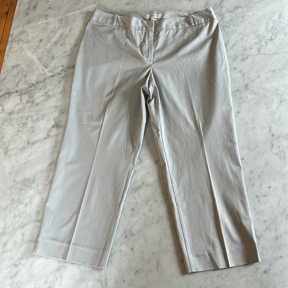 NWOT Talbots Signature Pants in Light Grey - Size 16